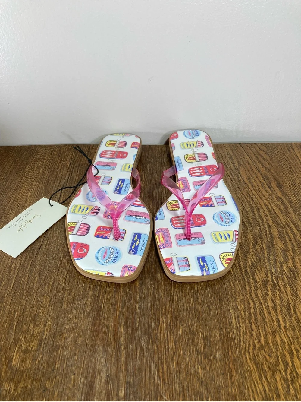NWT Sincerely Jules Sardine-print jelly flip-flops with pink straps Women’s 7.5